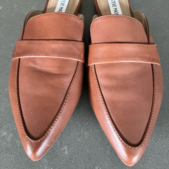 STEVE MADDEN Leather Flavor Flat Mule, Sz 8 - Picture 5 of 9